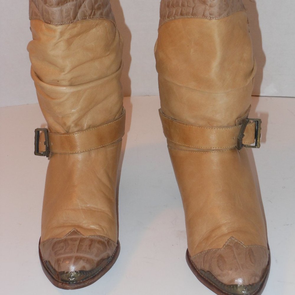 THE WILD PAIR BEIGE LEATHER PULL ON ANKLE BOOTS